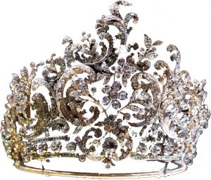 Diamanten tiara kroon met edelstenen