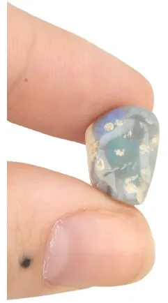 Trommelsteen Opaal zwart/blauw 1st. ca. 1 cm